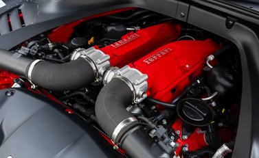 Ferrari California T 33