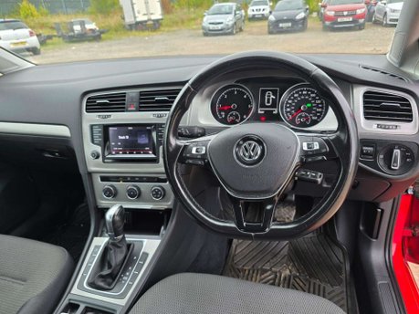 Volkswagen Golf 1.6 TDI BlueMotion Tech SE Hatchback 5dr Diesel DSG Euro 5 (s/s) (105 ps) 62