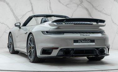 Porsche 911 Turbo S Cabriolet (992) 12