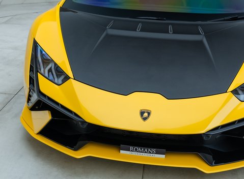 Lamborghini Huracan Tecnica 26