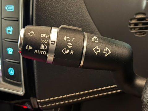 Jaguar F-Pace V6 S AWD 25
