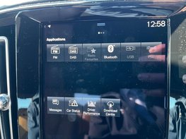 Volvo XC40 1.5 XC40 Inscription Pro T3 Auto 5dr 32