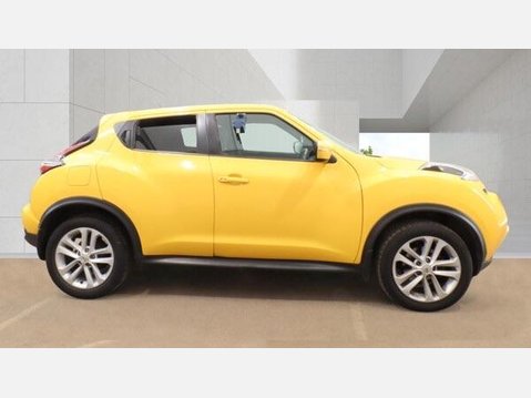 Nissan Juke 1.2 DIG-T N-Connecta Euro 6 (s/s) 5dr 3