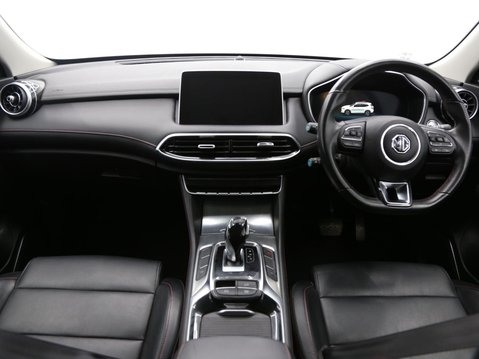 MG HS 1.5 T-GDI 16.6kWh Excite Auto Euro 6 (s/s) 5dr 9