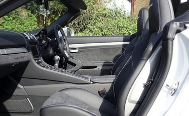 Porsche Boxster Spyder 24