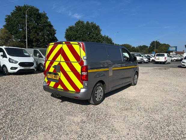 Vauxhall Vivaro SWB L1H1 2700 Sportive Air Con Sensors Cruise EURO 6 6