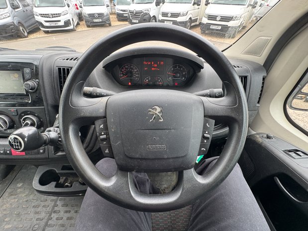 Peugeot Boxer Tipper LWB L3 335 Air Con Nav EURO 6 17