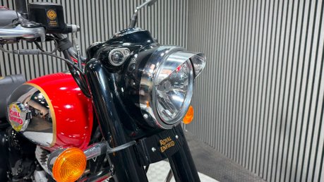 Royal Enfield Classic 2023 ONLY 2K OUTSTANDING CONDITION LONG MOT 350CC A2 28