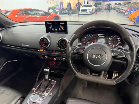 Audi RS3 2.5 TFSI Sportback 5dr Petrol S Tronic quattro Euro 6 (s/s) (Nav) (367 ps) 2