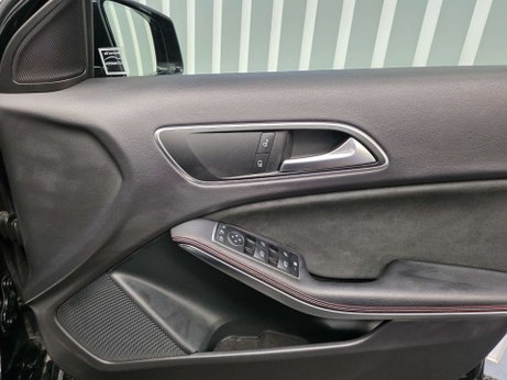 Mercedes-Benz A Class 2.0 A45 AMG Hatchback 5dr Petrol SpdS DCT 4MATIC Euro 6 (s/s) (381 ps) 8