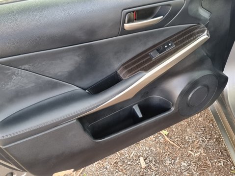 Lexus Is 300H PREMIER 34
