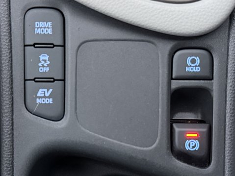 Toyota Yaris 1.5 Hybrid Excel 5dr CVT 28