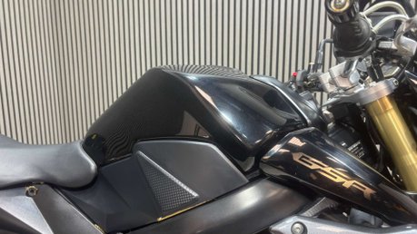 Suzuki GSR750 2011 ONLY 16K GOOD RUNNING NAKED PROJECT BIKE 750CC INLINE 4 20