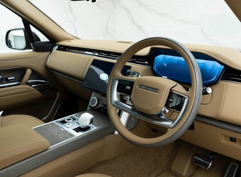 Land Rover Range Rover P530 SV 9