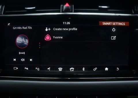 Land Rover Range Rover Evoque 1.5 Range Rover Evoque R-Dynamic HSE P300e Auto 4WD 5dr 28