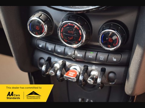 Mini Convertible 2.0 John Cooper Works 2dr 44