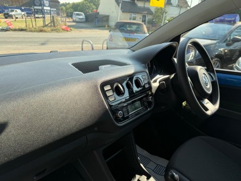Volkswagen Up 1.0 Take up! Euro 5 3dr 33
