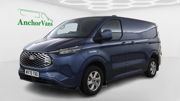 Ford E-Transit Custom 65KWH AUTO SWB L1H1 Low Roof Limited Air Con 218ps Alloys Sensors Cam EURO 1