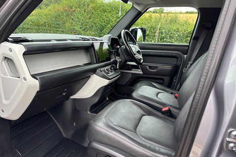 Land Rover Defender 110 D300 Hard Top HSE with Rear Seat Conversion 13