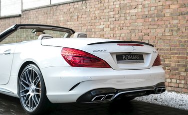 Mercedes-Benz SL Class SL63 29