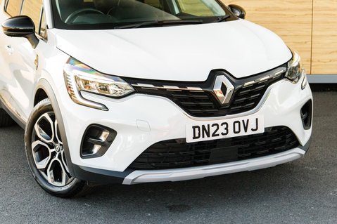 Renault Captur TECHNO E-TECH 10