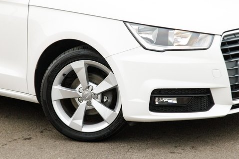 Audi A1 SPORTBACK TFSI SPORT NAV 11