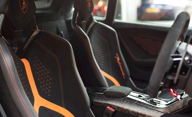 Lamborghini Huracan Performante 12