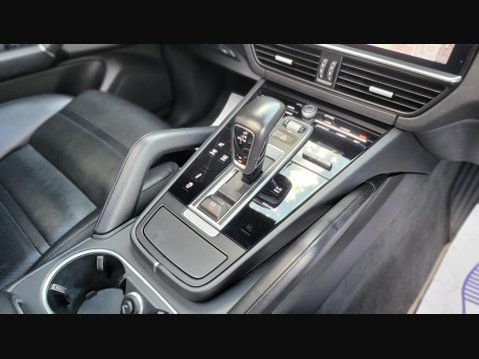 Porsche Cayenne V6 15