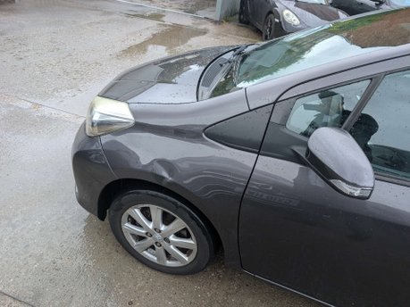Toyota Yaris 1.3 Yaris TR VVT-i 5dr 17