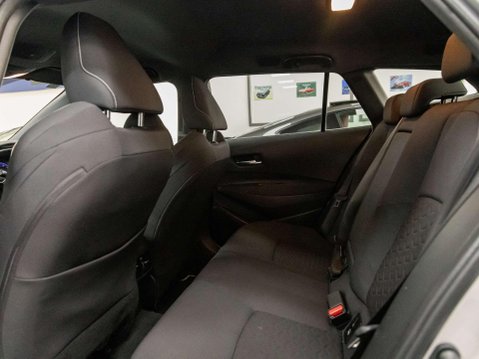 Toyota Corolla 1.8 VVT-h Design Touring Sports 5dr Petrol Hybrid CVT Euro 6 (s/s) (122 ps) 58