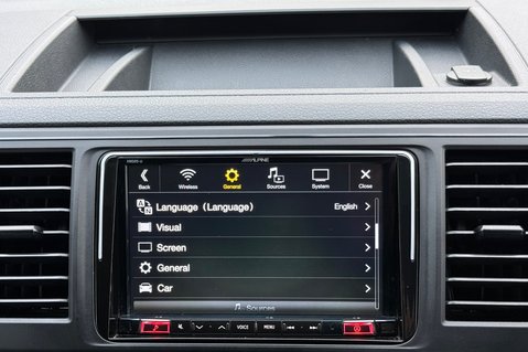 Volkswagen Transporter T32 TDI KOMBI HIGHLINE BMT LWB  -NO VAT -LUXURY CARAVELLE CONVERSION - 47