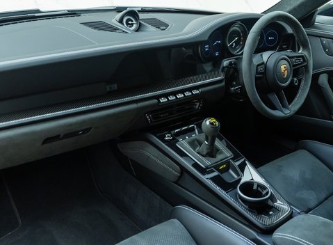 Porsche 911 GT3 (992) 16