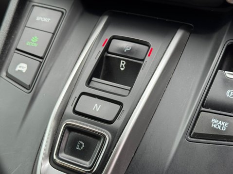 Honda CR-V 2.0 h i-MMD SR eCVT 4WD Euro 6 (s/s) 5dr 29
