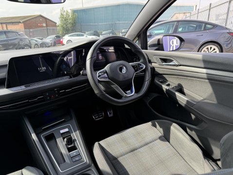 Volkswagen Golf 1.4 TSI 13kWh GTE Hatchback 5dr Petrol Plug-in Hybrid DSG Euro 6 (s/s) (245 25