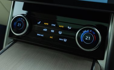 Land Rover Range Rover P530 FIRST EDITION 28