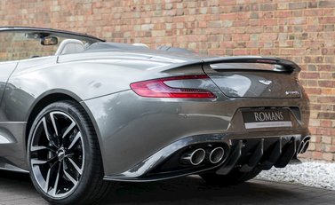Aston Martin Vanquish S Volante 25