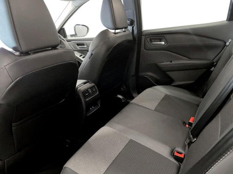Nissan Qashqai 1.3 DIG-T MHEV N-Connecta SUV 5dr Petrol Hybrid Manual Euro 6 (s/s) (140 ps 20