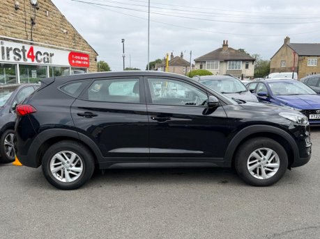 Hyundai TUCSON GDI S CONNECT 8