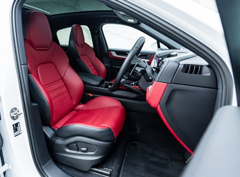 Porsche Cayenne V6 E-HYBRID Coupe 15