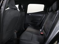 Renault Clio ICONIC TCE BOSE 41