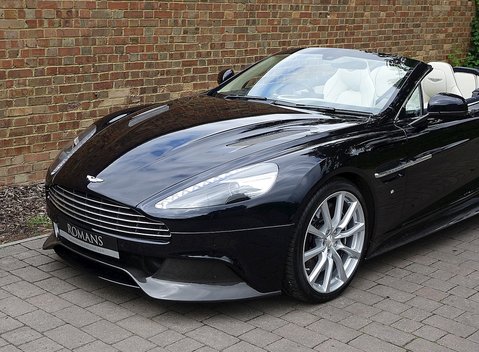 Aston Martin Vanquish Volante 9