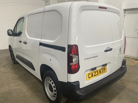 Peugeot Partner BLUEHDI PROFESSIONAL PREMIUM PLUS L1 8