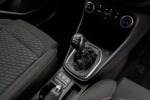 Ford Fiesta TITANIUM 28