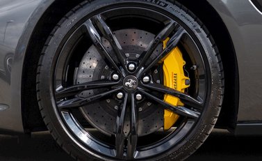 Ferrari GTC4 Lusso 10