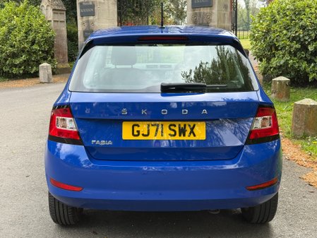 Skoda Fabia SE MPI 11