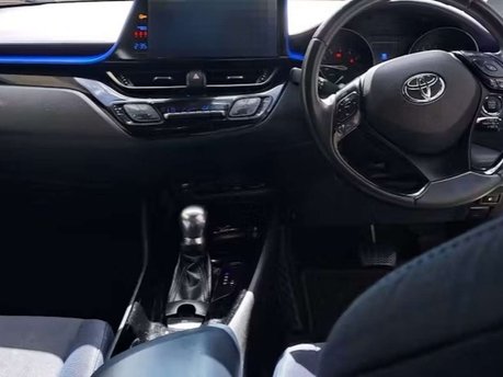 Toyota C-HR 1.2 VVT-i Dynamic SUV 5dr Petrol CVT AWD Euro 6 (s/s) (115 ps) 25