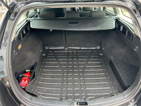 Toyota Auris VVTI BUSINESS EDITION TOURING SPORTS TSS 25