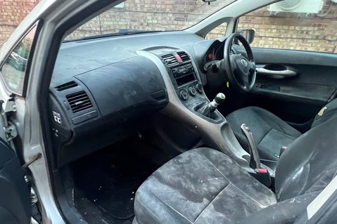 Toyota Auris TR VVT-I S/S -PART EXCHANGE TO CLEAR - MOT 25TH FEB 2027 12