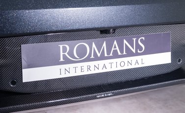 Aston Martin DB12 V8 40