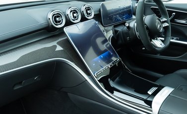 Mercedes-Benz C63 S AMG E Performance Estate Night Edition 18